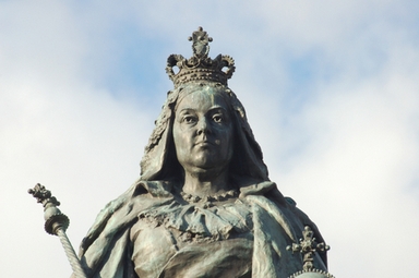 Queen Victoria Statue